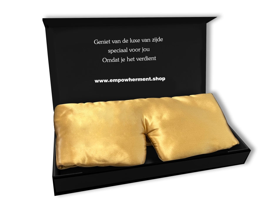 deluxe groot gouden zijden oogmasker voor ultieme ontspanning in verpakking