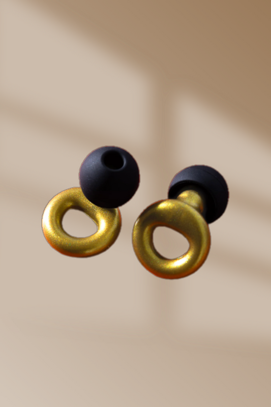 Zachte siliconen oordoppen met goudkleurig sierdetail – stijlvol comfort tijdens het slapen met Empowherment
