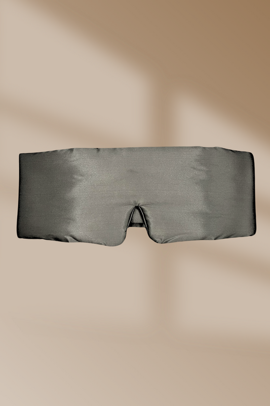 Donkergrijze zijden slaapmasker met comfortabele pasvorm – diepe nachtrust en stijlvol herstel met Empowherment